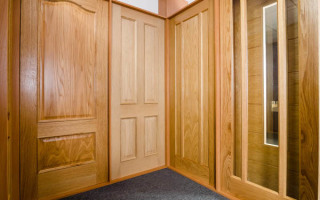 Solid Oak Veneer Doors